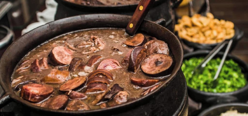 What to eat during your trip to Rio de Janeiro? Feijoada. RipioTurismo DMC for Brazil