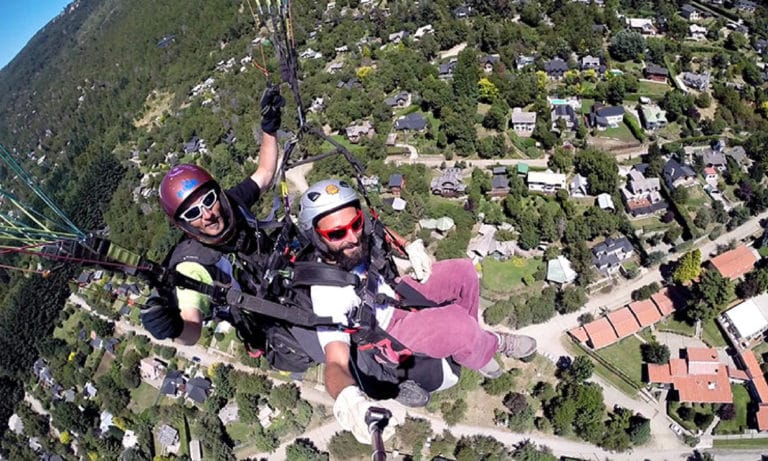 Paragliding in Bariloche 1_Mesa de trabajo 1