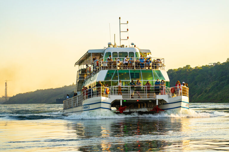 Iguazu Kattamaran Cruise