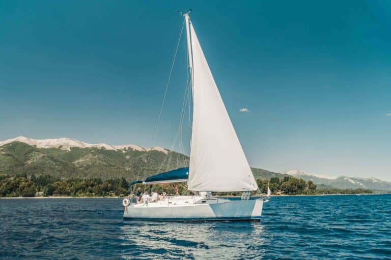 Seven Lakes Private Tour & Sailing from Bariloche